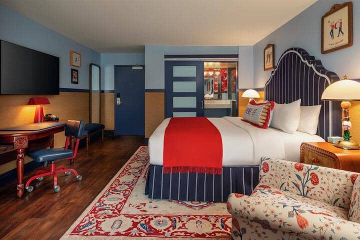 Room 14 of 36